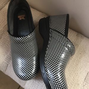 Dansko XP clogs